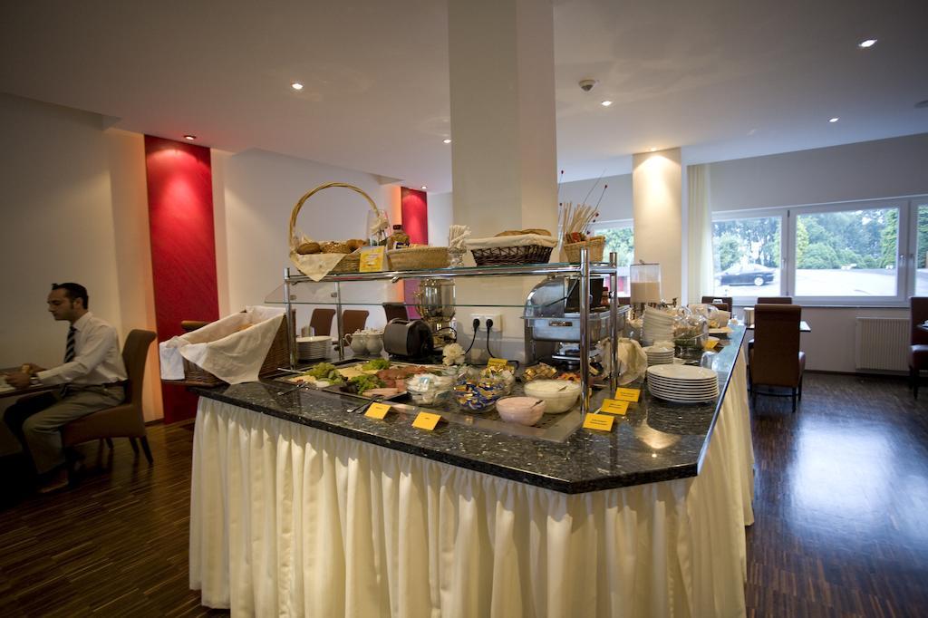 Hotel Kattenbusch ลือเดนไชด์ ภายนอก รูปภาพ